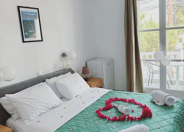 Lefkothea Hotel